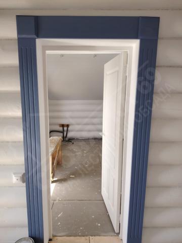 Наличник на дверь фрезерованный с декоративными накладками 006